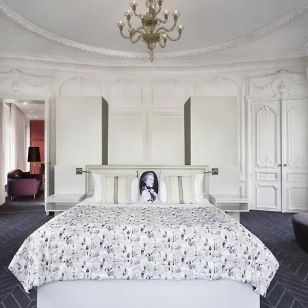 W - Opera Hotel