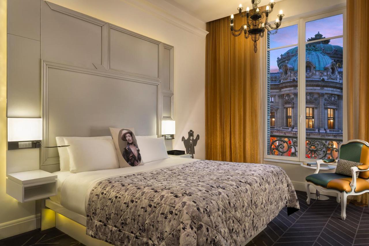 W - Opera Parigi